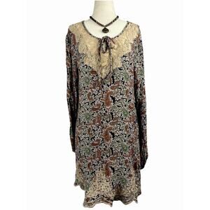 Gimmicks By BKE Long Paisley Lace Tunic Top Sz L Boho Fairy Whimsy